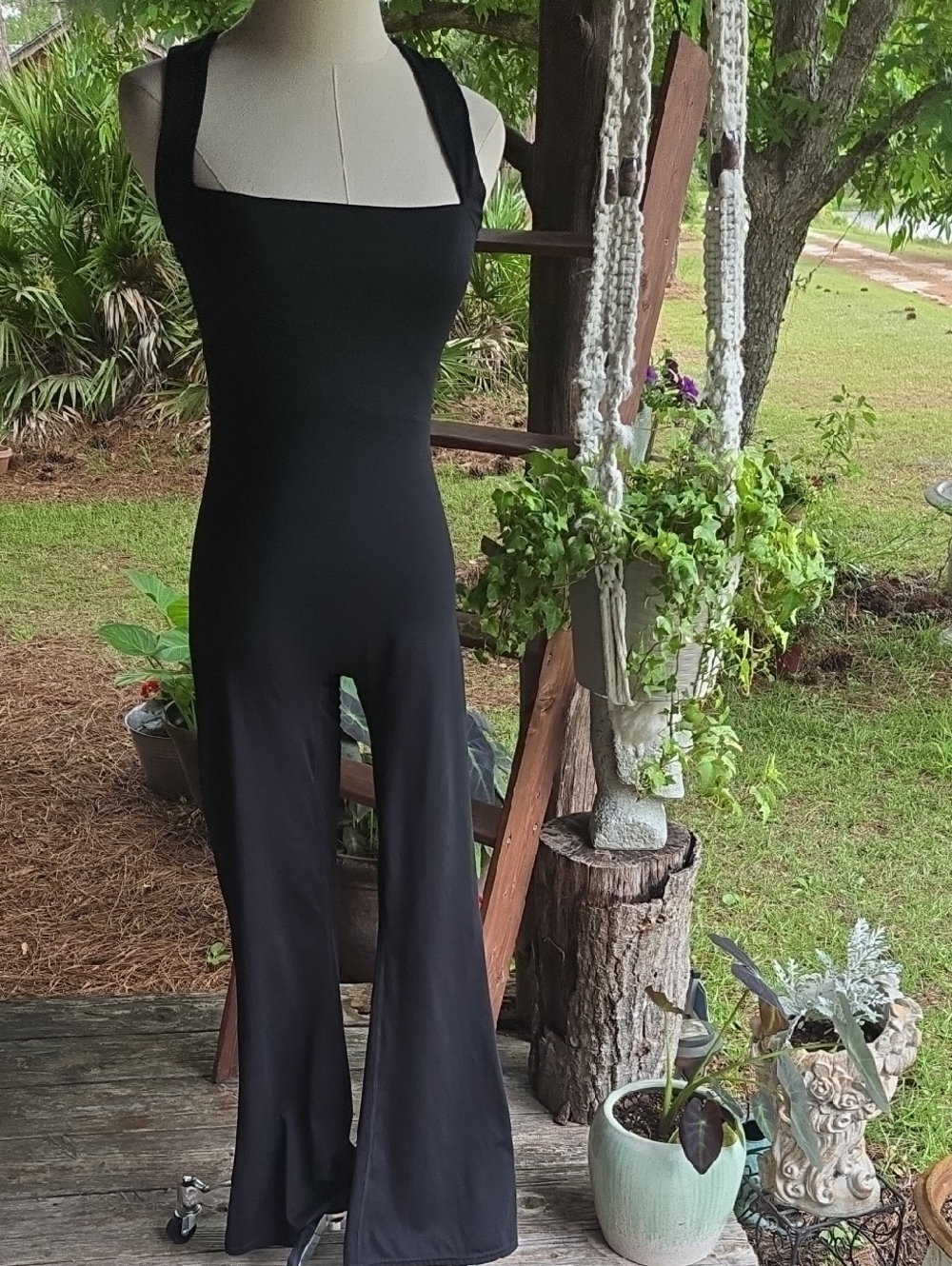 Qinsen Black Fitted Flare Leg Bell Bottom Jumpsuit Size Medium